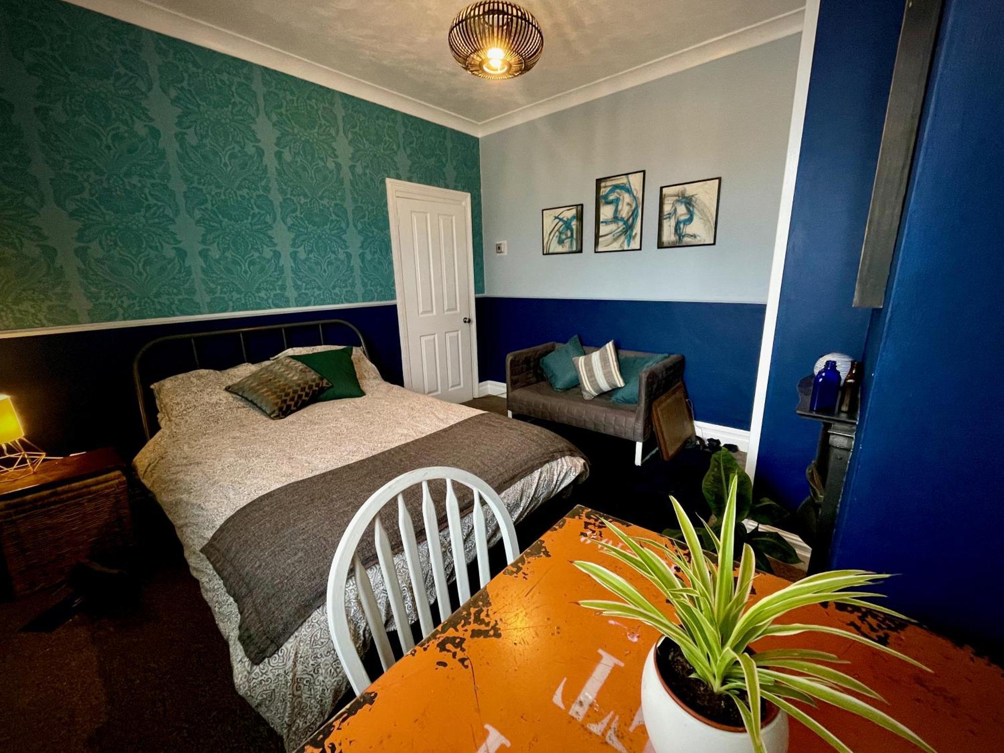 Stylish And Artistic Flat In Southend On Sea Apartment Exterior photo