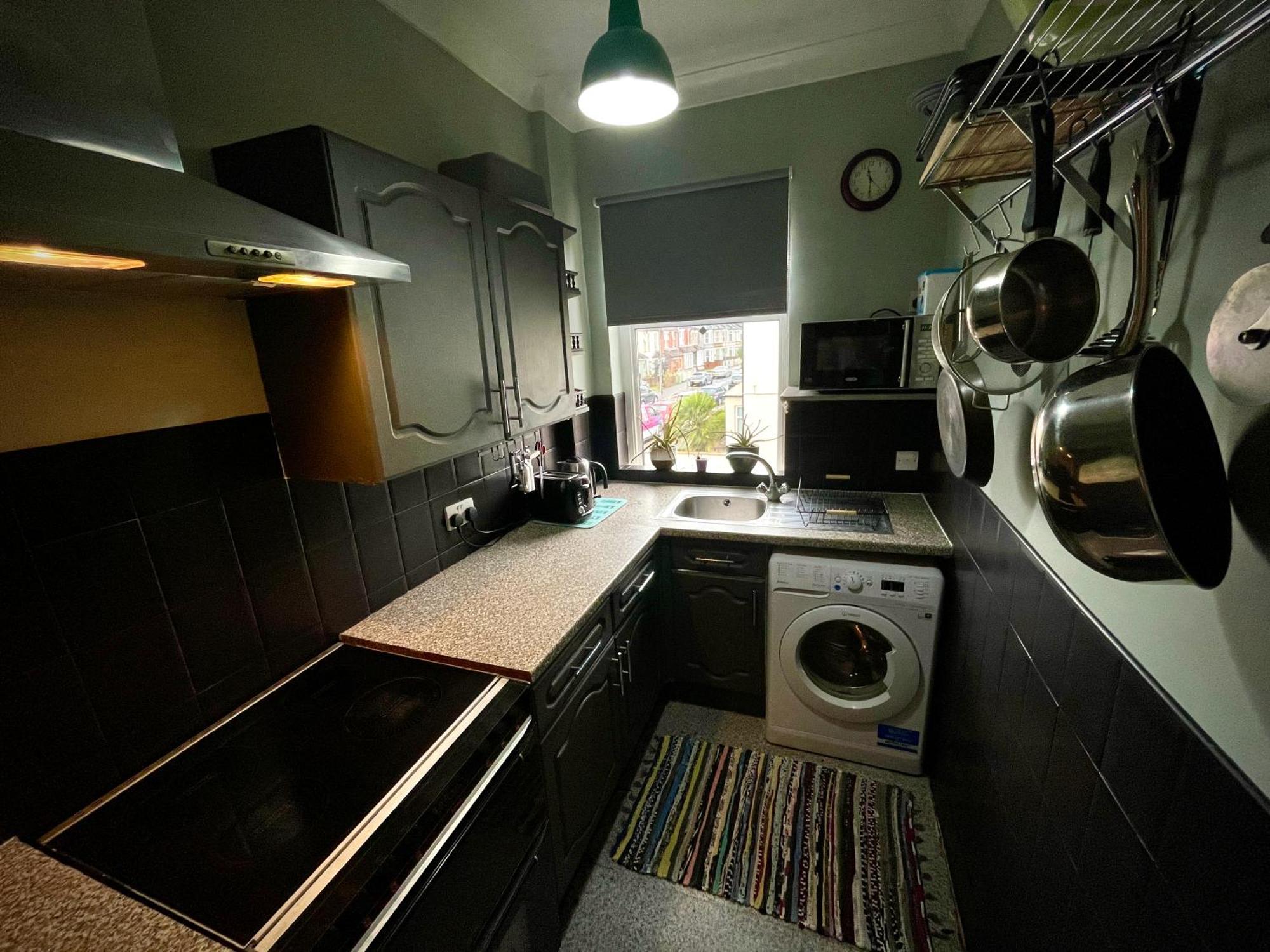 Stylish And Artistic Flat In Southend On Sea Apartment Exterior photo