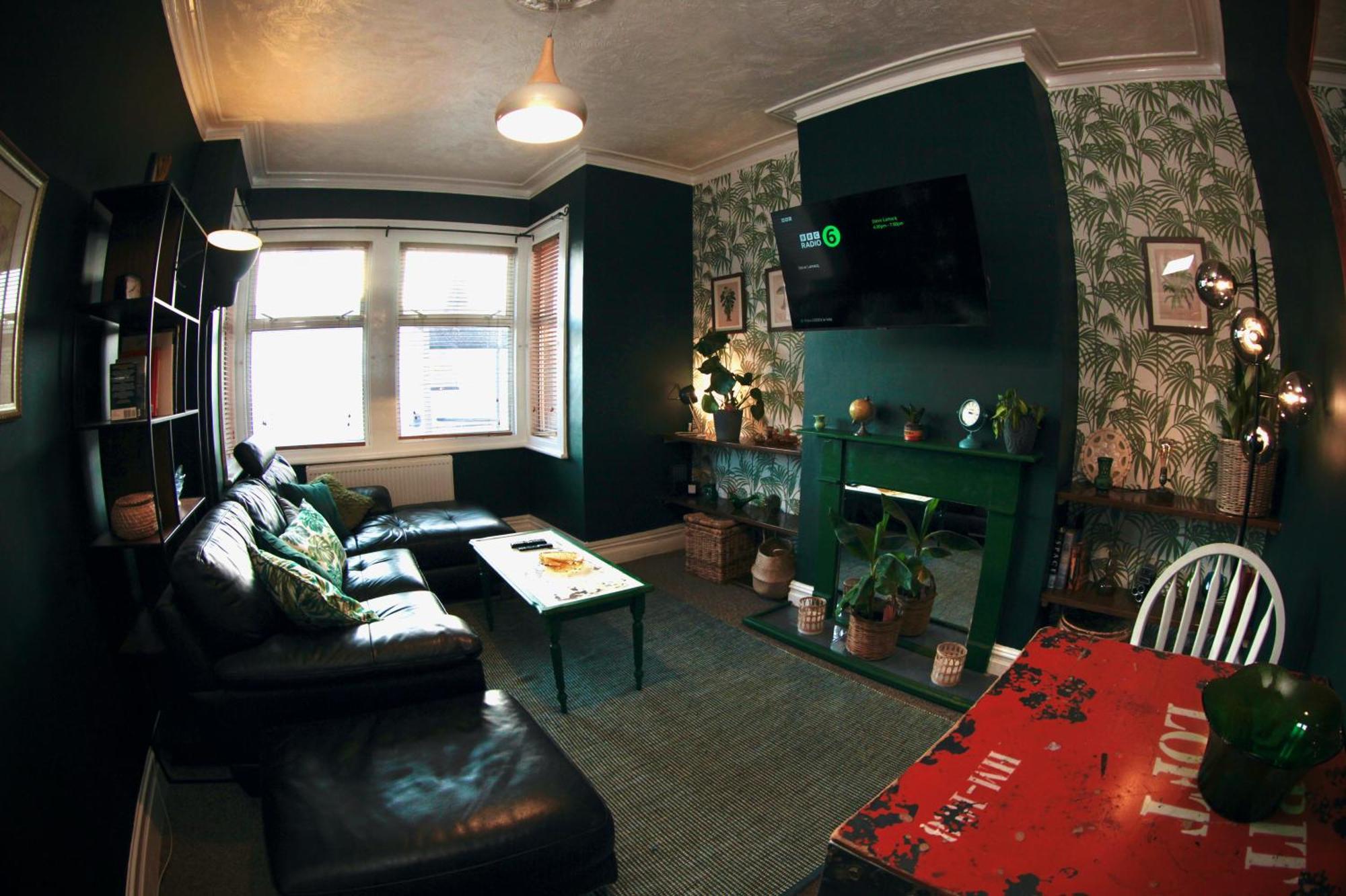 Stylish And Artistic Flat In Southend On Sea Apartment Exterior photo