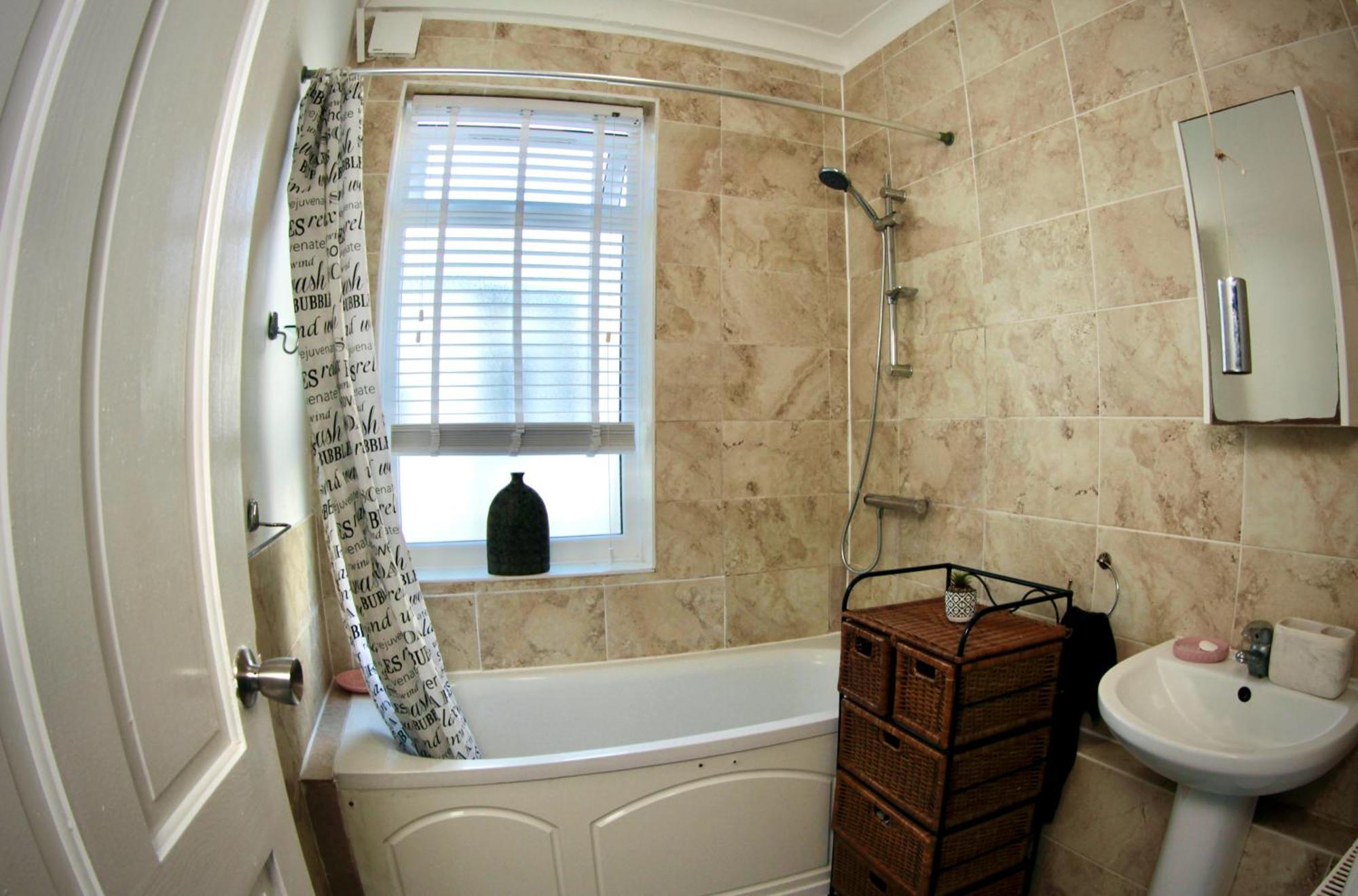 Stylish And Artistic Flat In Southend On Sea Apartment Exterior photo