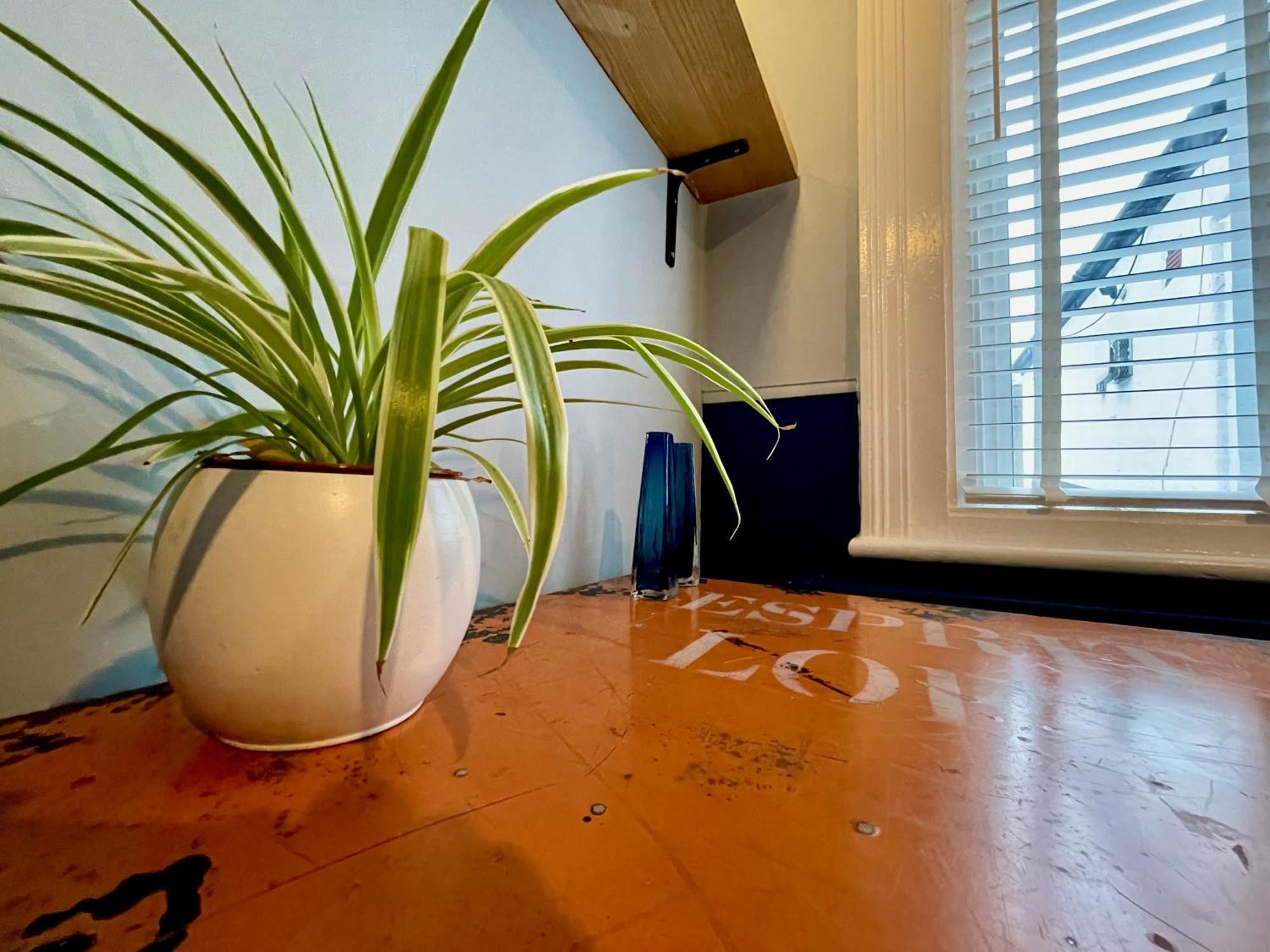 Stylish And Artistic Flat In Southend On Sea Apartment Exterior photo