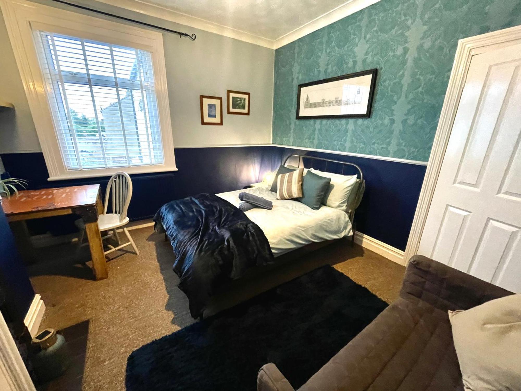 Stylish And Artistic Flat In Southend On Sea Apartment Exterior photo